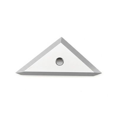 Lame industrielle de coupe de film en tissu en alliage de carbure de tungstène cémenté triangulaire personnalisé avec positionnement à trou unique