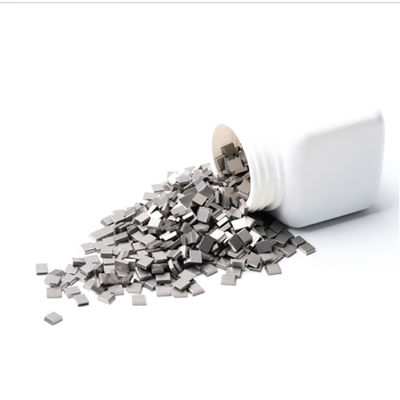 Pointes brasées en carbure de tungstène allié YG8 personnalisées, avec une densité de 14,75 g/cm³ , une dureté de 90,0 HRA et une résistance à la rupture (TRS) de 3200 MPa