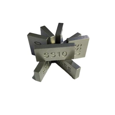 Pointes brasées en carbure de tungstène allié YG8 personnalisées, avec une densité de 14,75 g/cm³ , une dureté de 90,0 HRA et une résistance à la rupture (TRS) de 3200 MPa