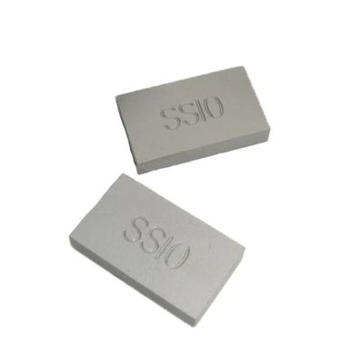 Pointes brasées en carbure de tungstène allié YG8 personnalisées, avec une densité de 14,75 g/cm³ , une dureté de 90,0 HRA et une résistance à la rupture (TRS) de 3200 MPa