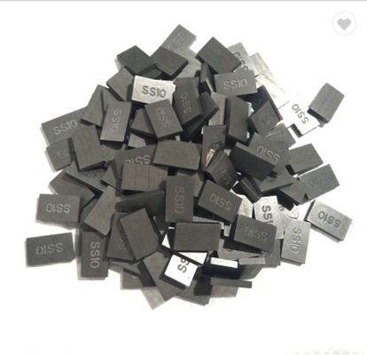 Pointes brasées en carbure de tungstène personnalisées avec dureté YG8, résistance à la compression et forme carrée pour la coupe de pierre