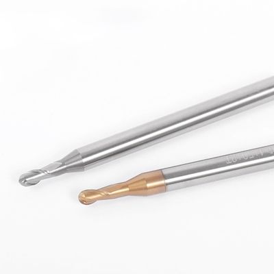 Moulin de finition de carbure de tungstène avec une longueur de flûte de 2-8 mm, un diamètre de charnière de 4 mm et une longueur totale de 50 mm pour l'usinage de précision